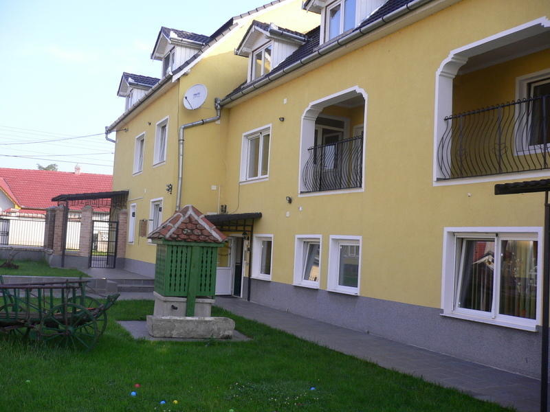 Pensiunea Poarta Oilor Gîrbova Zewnętrze zdjęcie